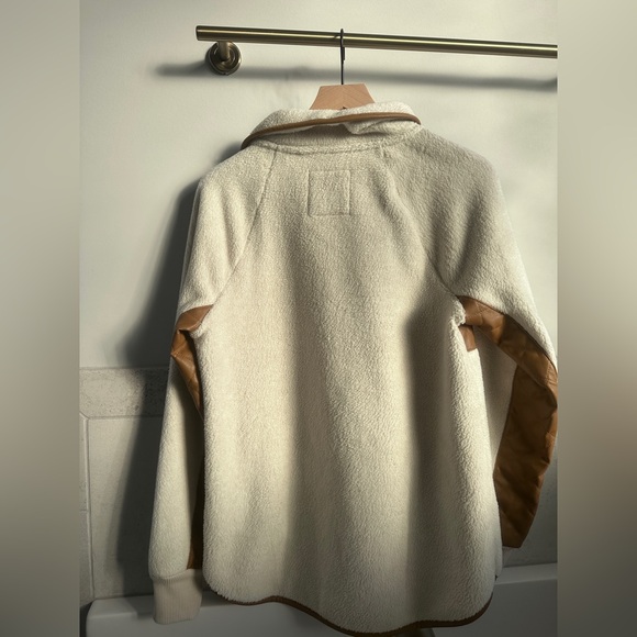 Abercrombie sweater - Picture 2 of 2